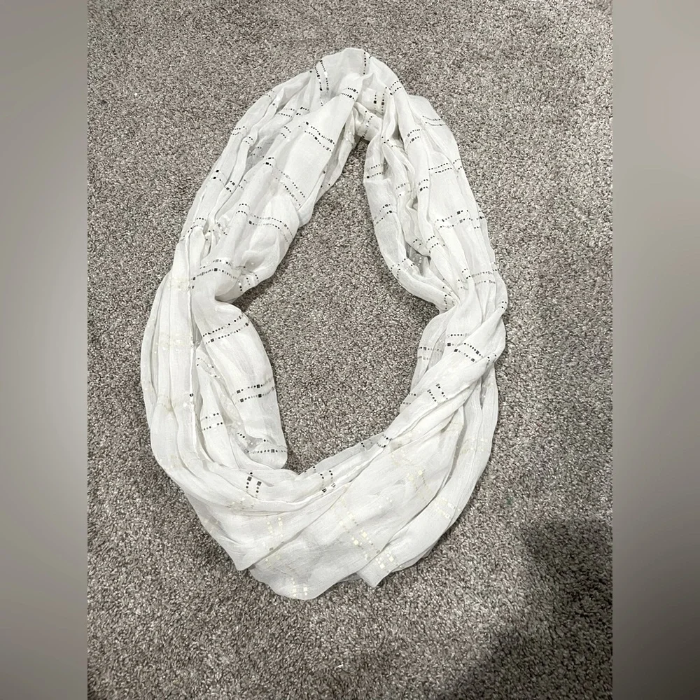 MAURICES White infinity scarf w/silver sparkly detail
